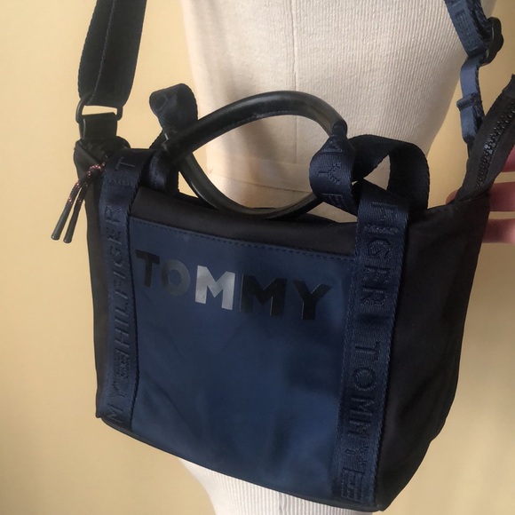 Tommy Hilfiger Jordana nylon bag - Picture 2 of 6